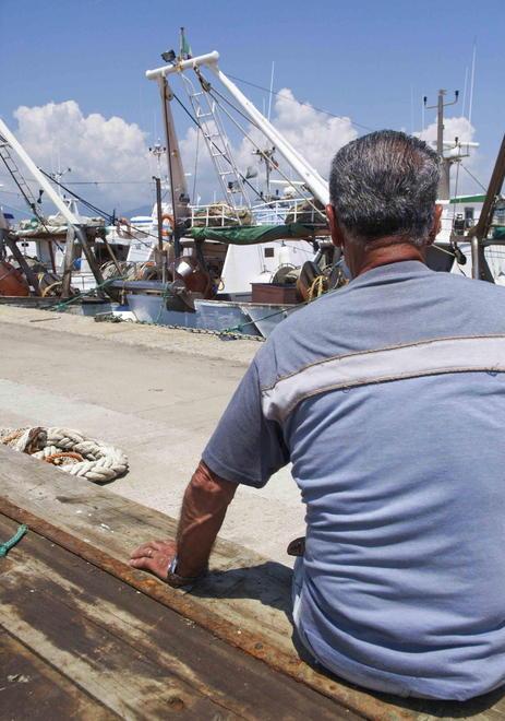 Arrivano i giganti e la pesca tradizionale rischia la crisi 