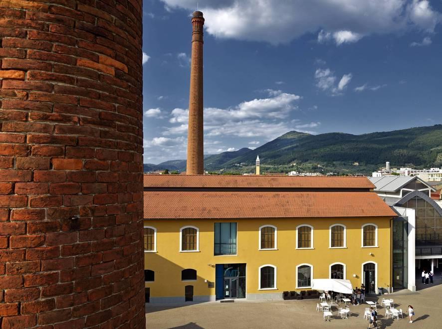 L’ex fabbrica Campolmi rivela i suoi tesori d’arte 