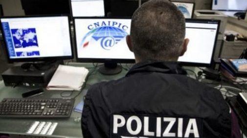 Video hot diventa virale: scatta la denuncia