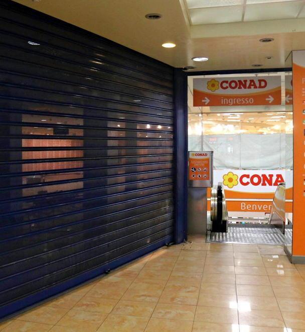 Megastore cinese in via Grande, Conad dice no 