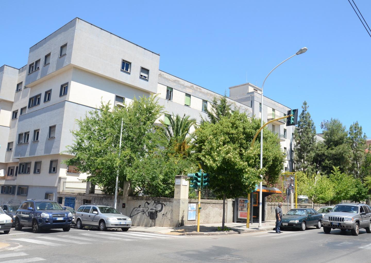 Stipendi in ritardo al Policlinico 