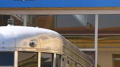 Non arriva a pranzo dalla vicina trovato morto in casa a 61 anni