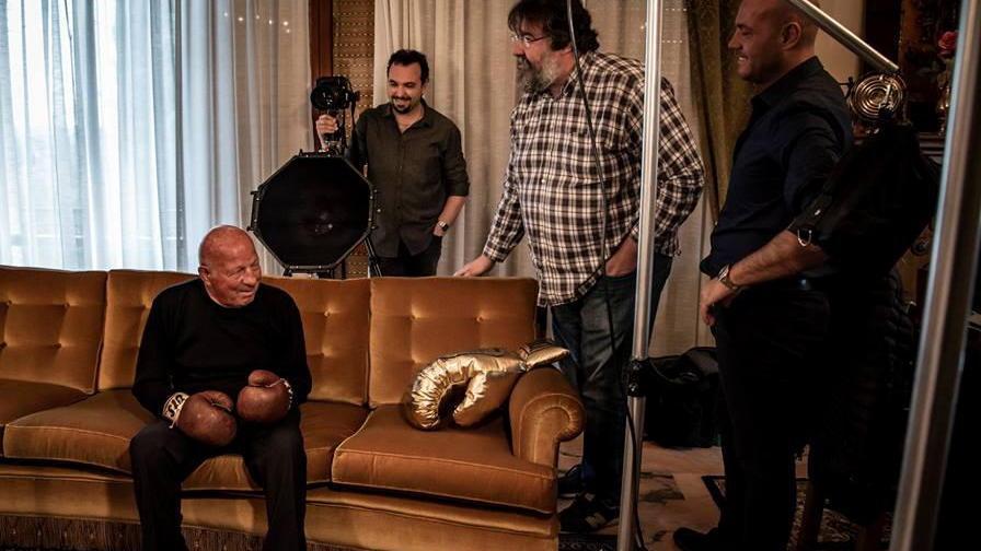 Voce storica della Rai e i big del pugilato per Sandro Mazzinghi