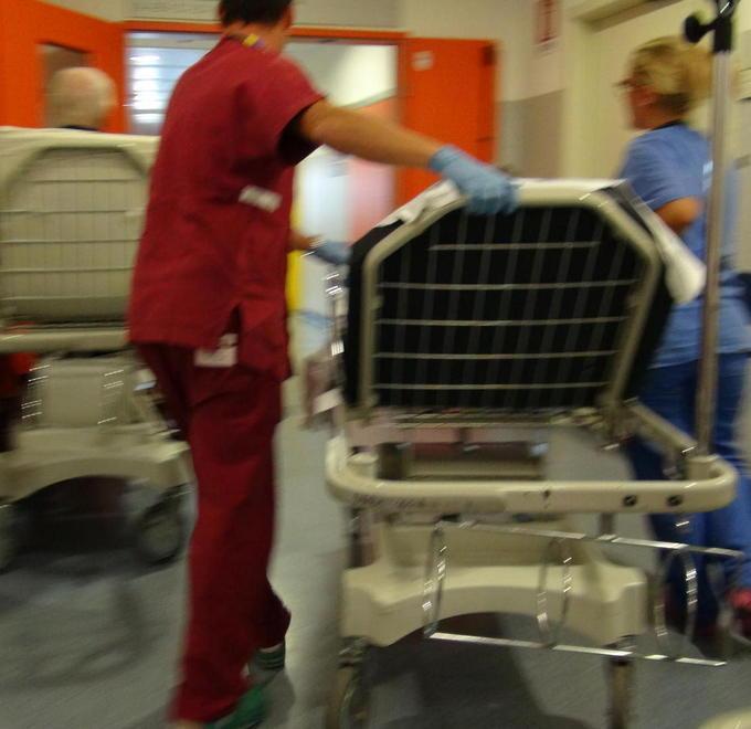 Omicidio colposo: paziente morì dopo ore di attesa in corsia