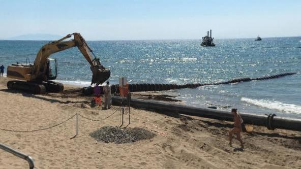 Spiaggia, ripascimento a sud del porto