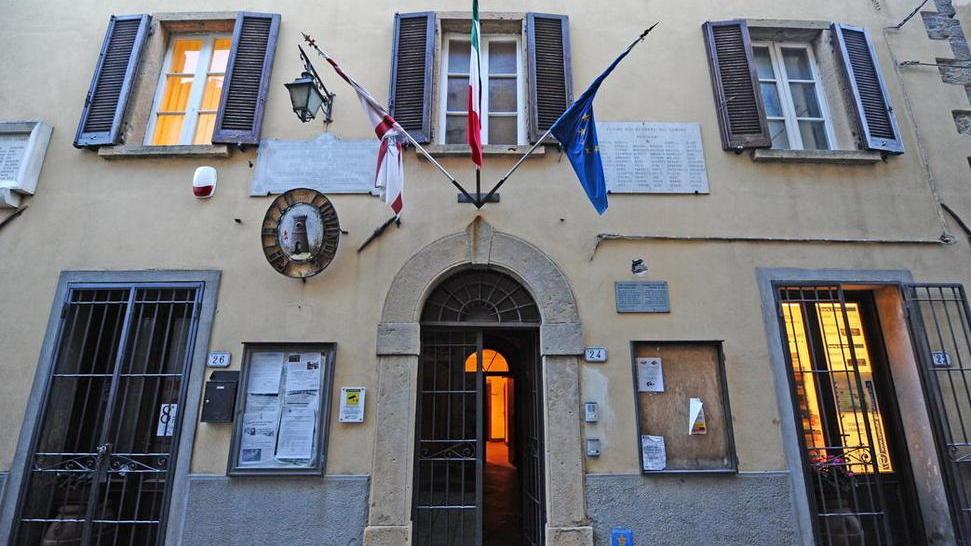 «Forno crematorio sì al referendum»