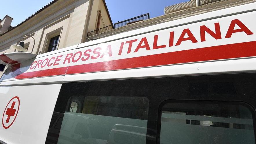 Trovato morto in casa a 61 anni