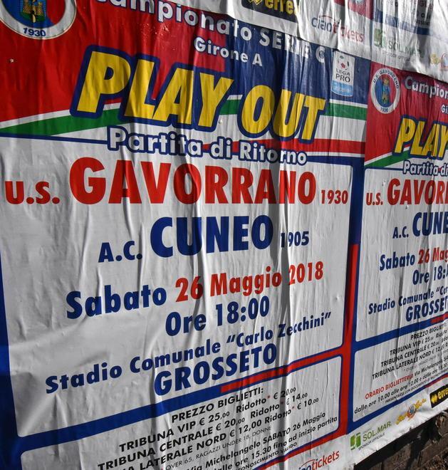 Sabato il match decisivo per la salvezza In città i manifesti che invitano i tifosi