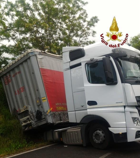 Rubati nelle chiese due antichi oggetti 