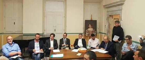Candidati a fare il sindaco e quasi tutti nemici di Gaia 
