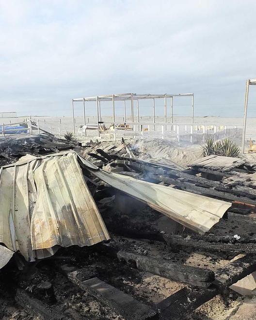 Dopo l’incendio il Kokito Beach riapre il primo giugno