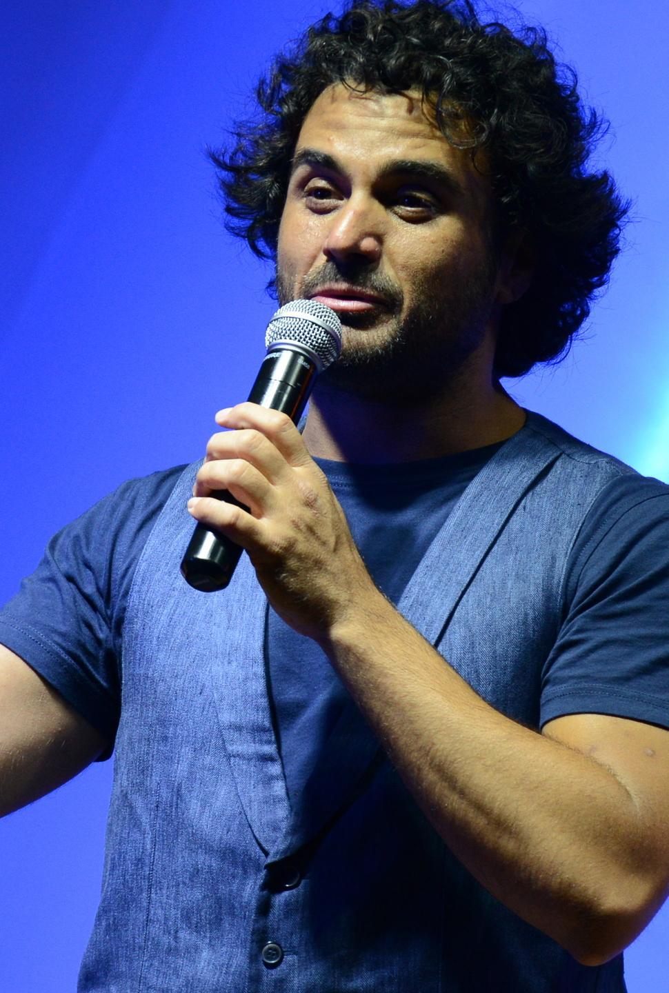 Comici sardi e sclerosi: “Per chi non lo Sla” impazza sul web