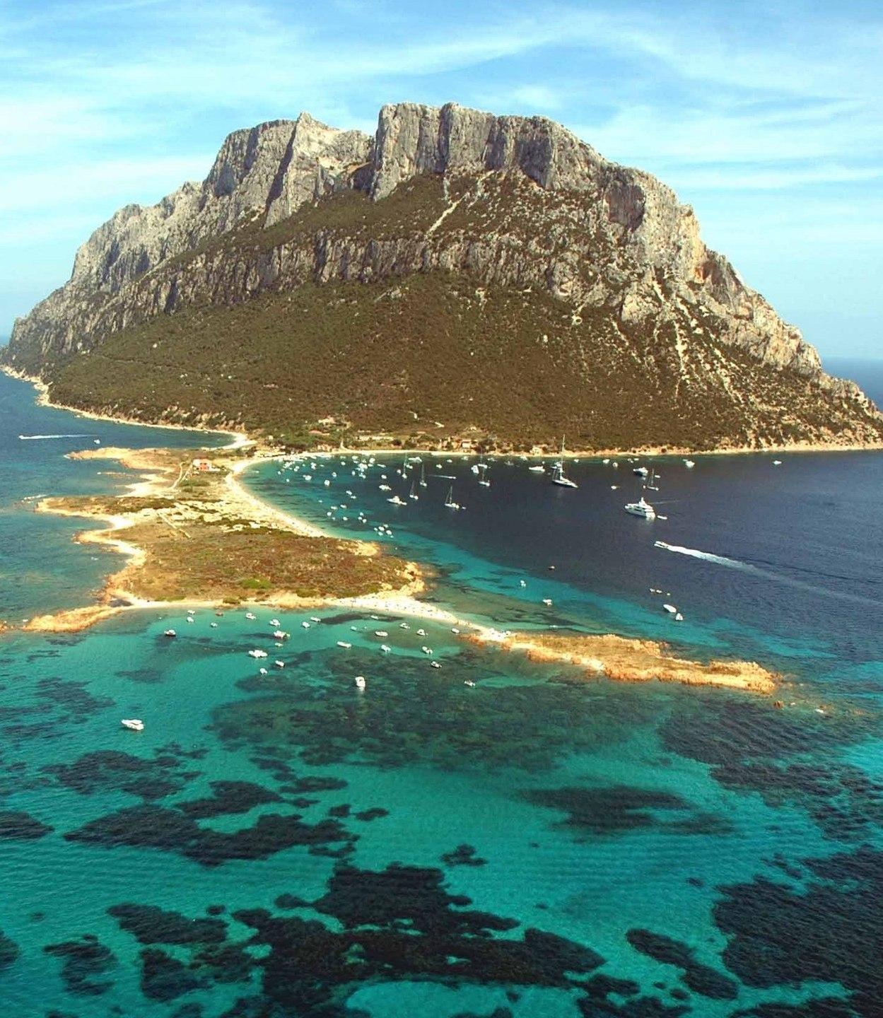 Isole sostenibili Tavolara punta su micro eolico e fotovoltaico