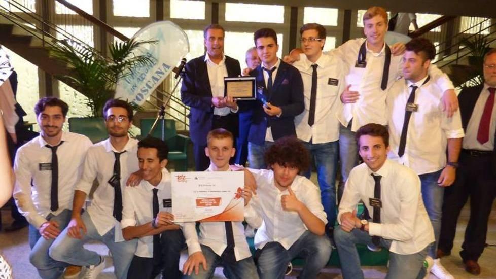 Trionfa l’auricolare realizzato dagli studenti