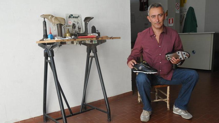 Scarpe, affari e campanile Fucecchio tifa... la Torres