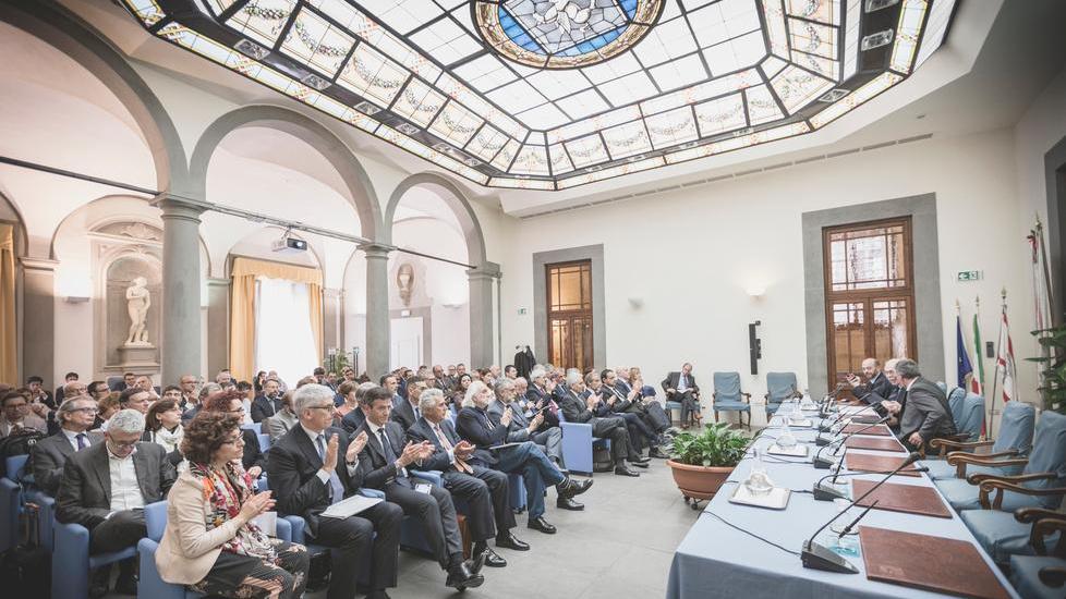 Schiaffo ai familiari delle vittime della strage