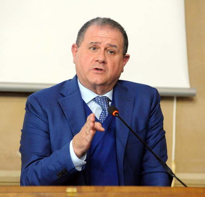 Il sindaco Giuliani: «Andiamo avanti con prudenza»