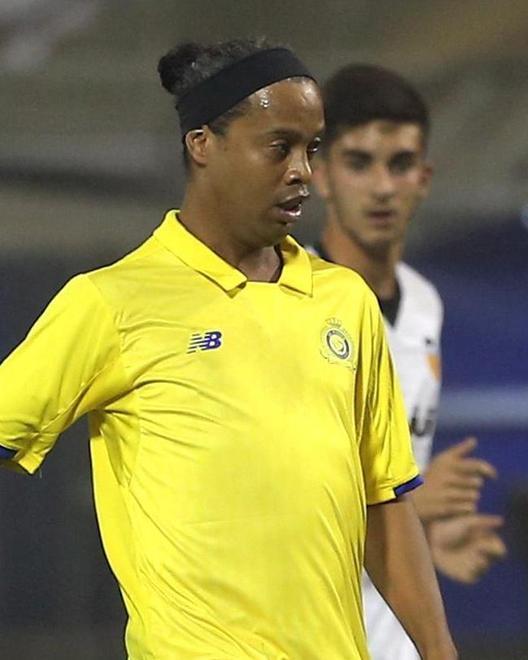 Ronaldinho si sposerà, ma con due mogli