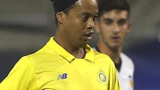 Ronaldinho si sposerà, ma con due mogli