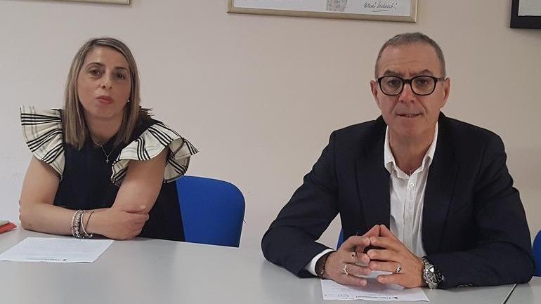 Reggio Emilia, risparmiatori in piazza per lo scandalo diamanti