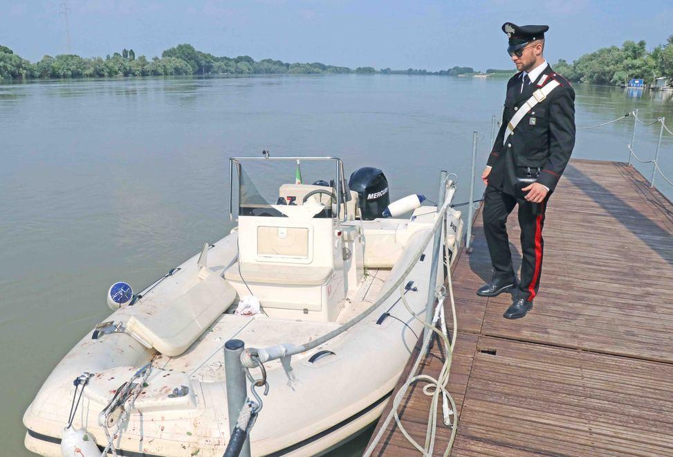 Feriti da un ramo durante la gita sul Po con il gommone