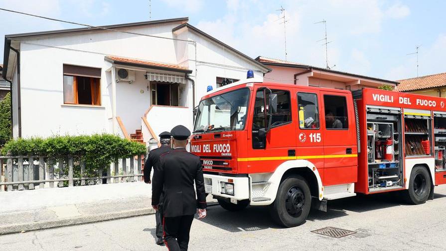 A fuoco una lavatrice Paura in appartamento
