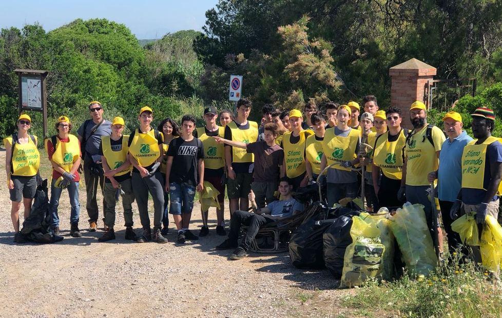 Bocca d’Ombrone “respira” Rimossi plastica e polistirolo