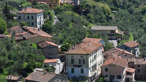 «Siamo senz’acqua e senza fognature»