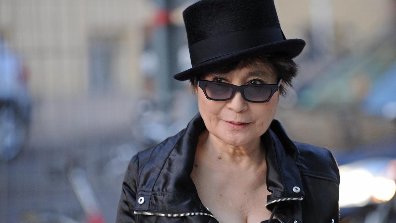 L'artista Yoko Ono