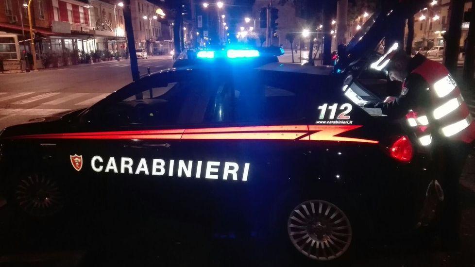 Anziano rapinato mentre dorme da due giovani