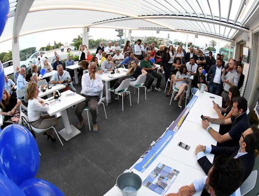 Centinaio (Lega): noi a fianco dei balneari 