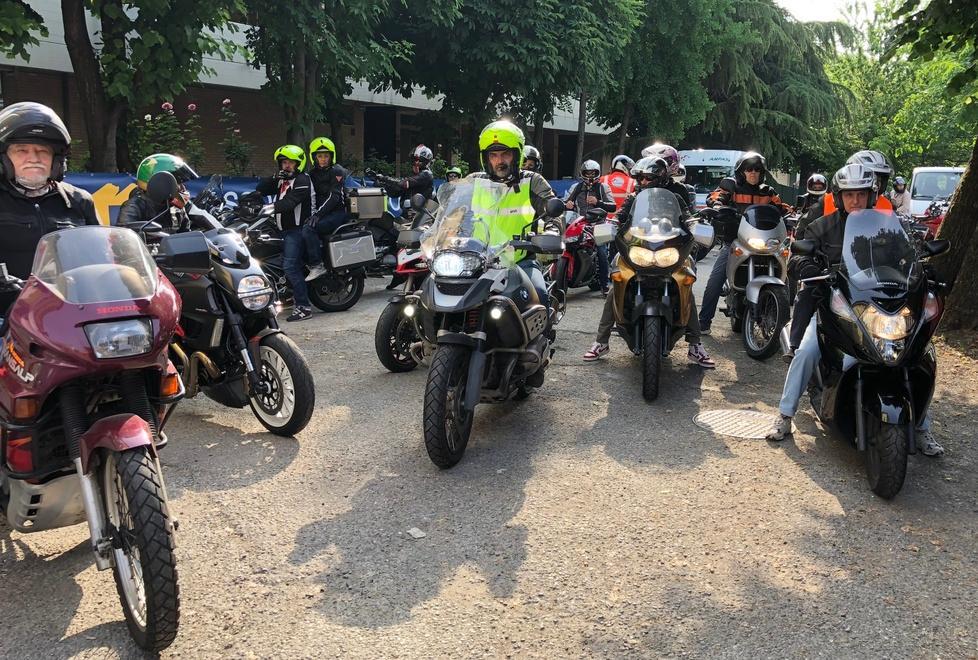 Sessanta moto per la Croce Blu