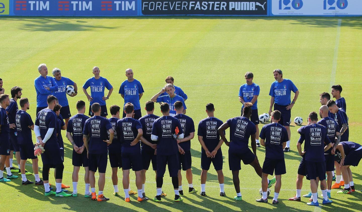 Calcio d’inizio per la nuova Italia 