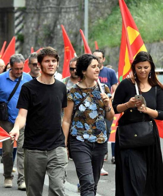 Operai in corteo contro i licenziamenti 