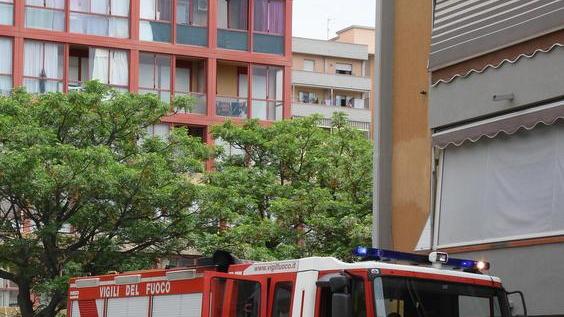 I vigili del fuoco intervenuti in via Jugoslavia