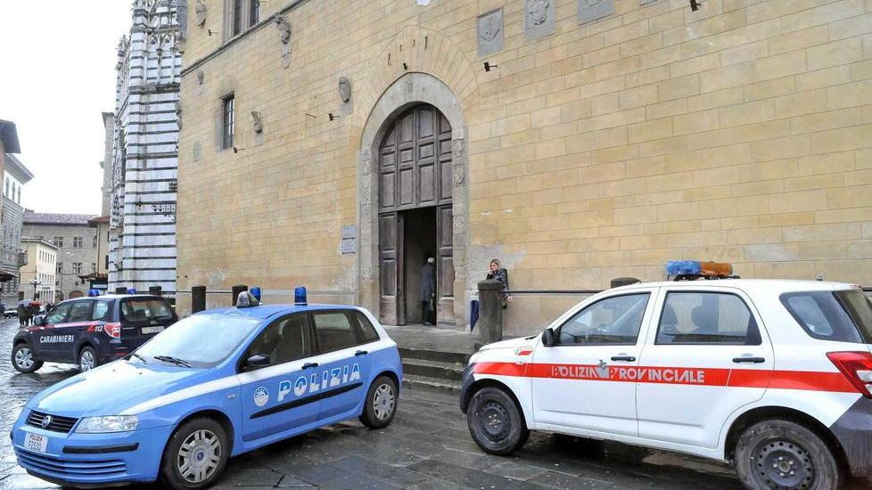 «Accuse come un romanzo». Poi il silenzio