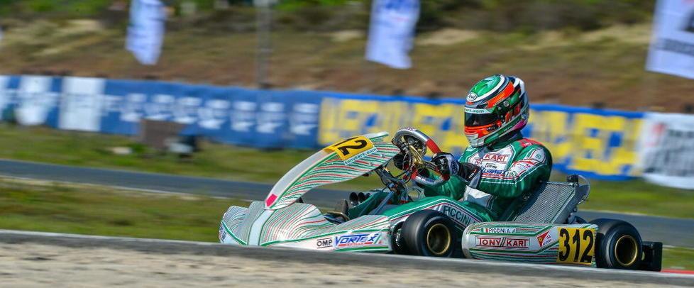 Corre velocissimo il kart di Piccini 
