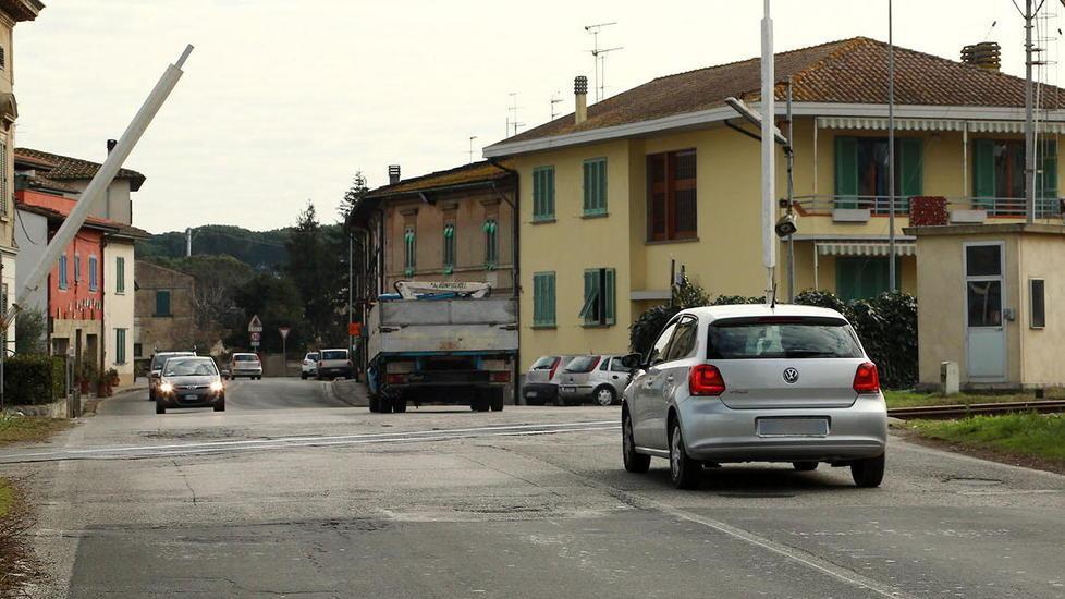 Ladro in casa di un’anziana scoperto dalla vicina e arrestato