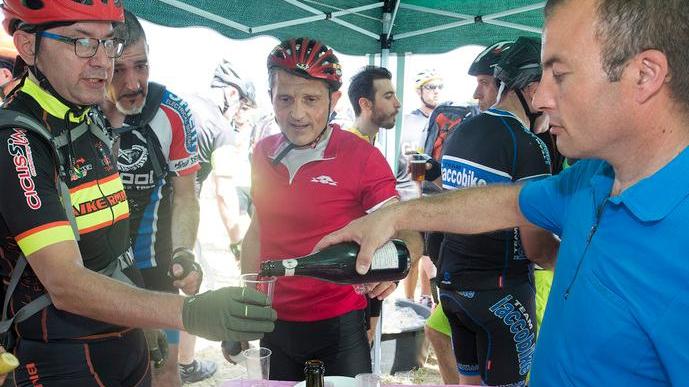 Una Graspalonga da record con 850 ciclisti alla partenza