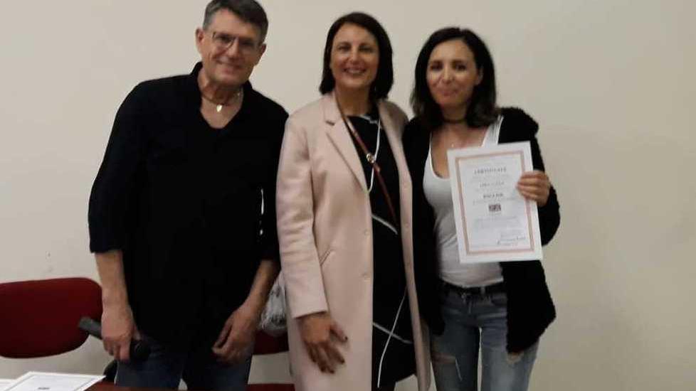 Vigarano parla in inglese Il corso finisce con successo