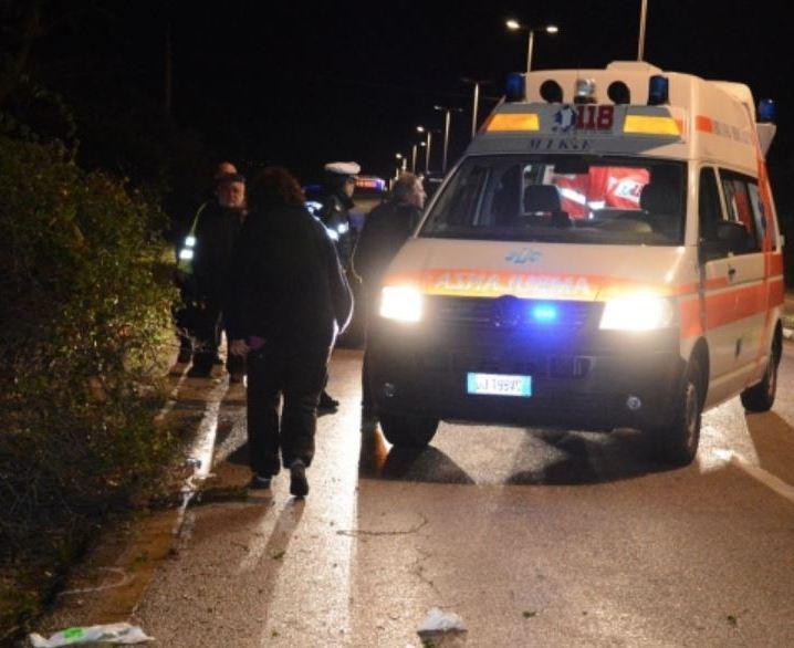 Cade dopo la curva, ferito un centauro tedesco 