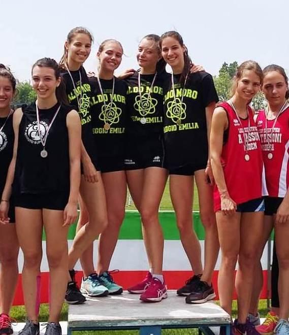 La staffetta rosa del Liceo Moro vince il titolo italiano 