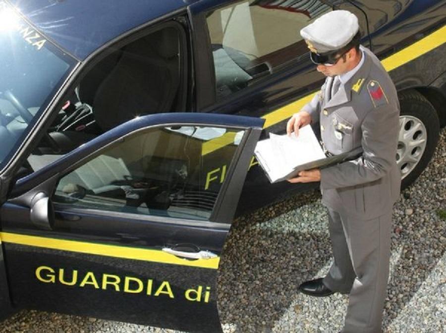 Carpi, la Finanza sequestra un milione di euro a un imprenditore 
