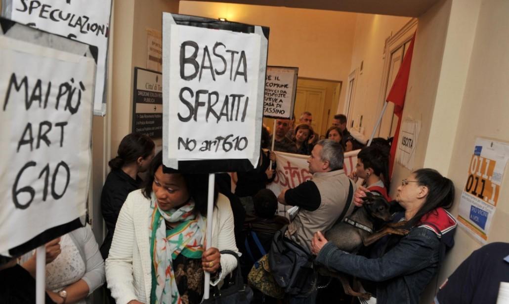 Una protesta contro gli sfratti (archivio)