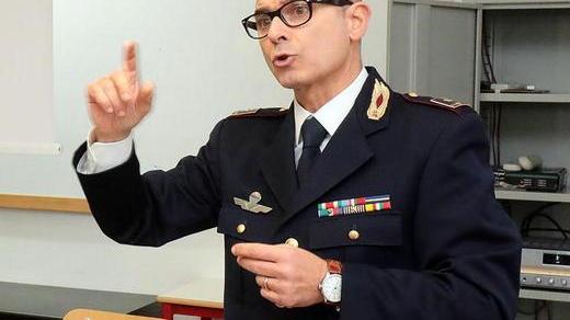 Spara un colpo in strada dopo la lite col ciclista