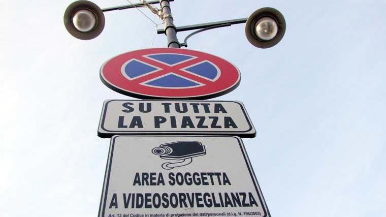 Sicurezza, sì a nuove telecamere