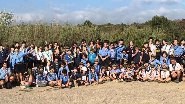 Ventidue sacchi di rifiuti raccolti in spiaggia dagli scout