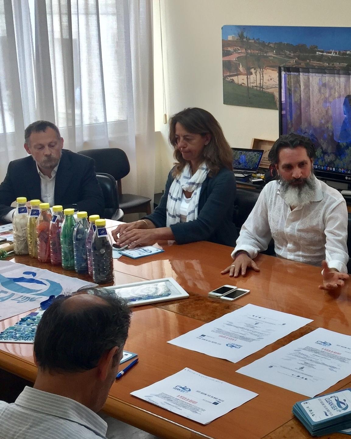 Giornata dedicata alla pesca dei rifiuti 