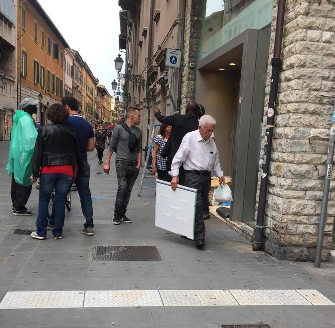all’ovs di corso italia