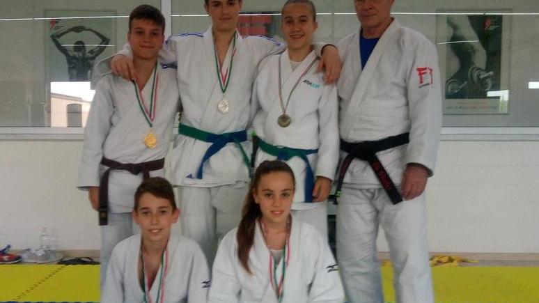 L’Athlon fa l’en-plein di medaglie ad Ancona